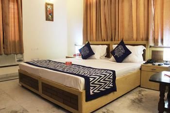 Oyo Near Huda Centre 3*