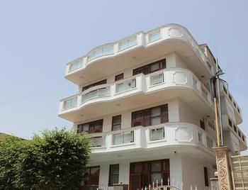 Hotel Oyo Near Huda Centre Gurgaon