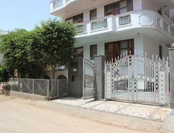 Hotel Oyo Near Huda Centre 3*