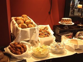 The Mayflower Hotel 3*