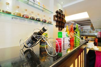 Crossroads Hotel 3*