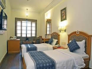 Hotel Fabhotel Cyber Gurgaon