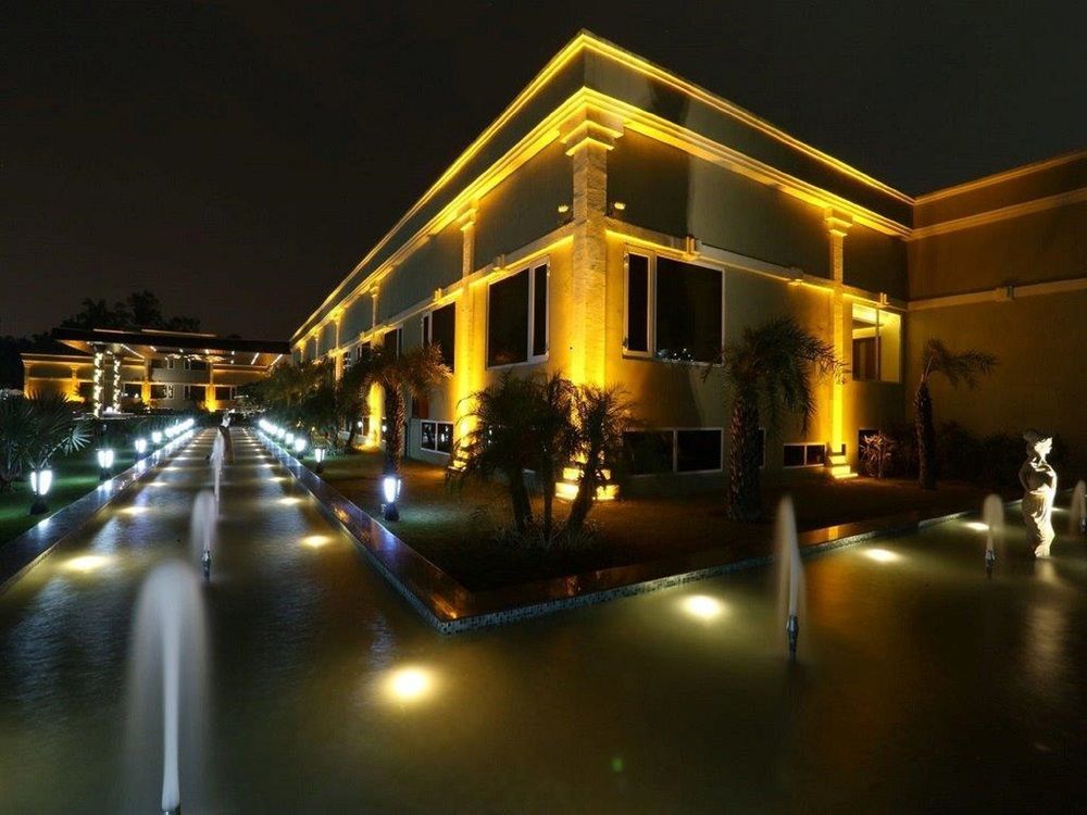 Atrio By Devam 4* Gurgaon