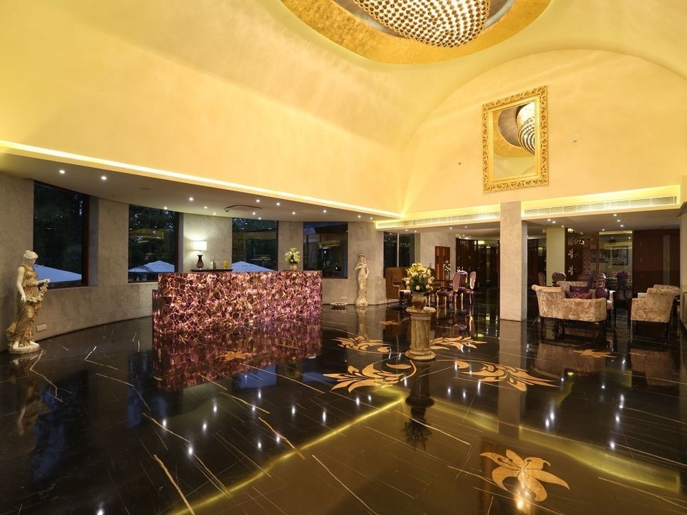 Hotel Atrio By Devam 4*