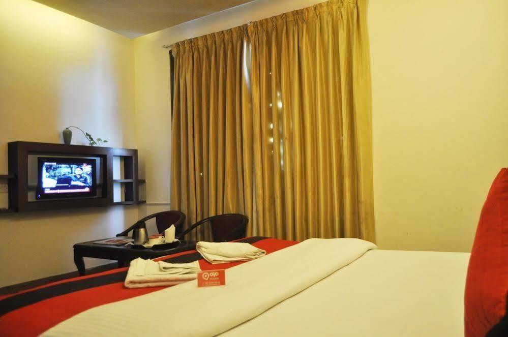 Hotel Oyo Premium Old 3*