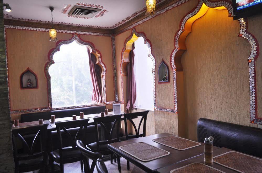 Oyo Premium Old 3* Gurgaon