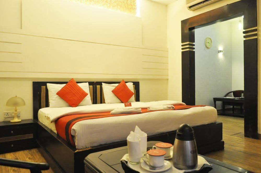 Oyo Premium Old 3* Gurgaon