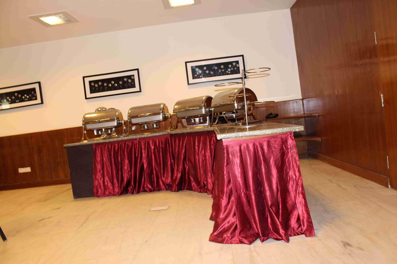 Hotel North East Residency 3*