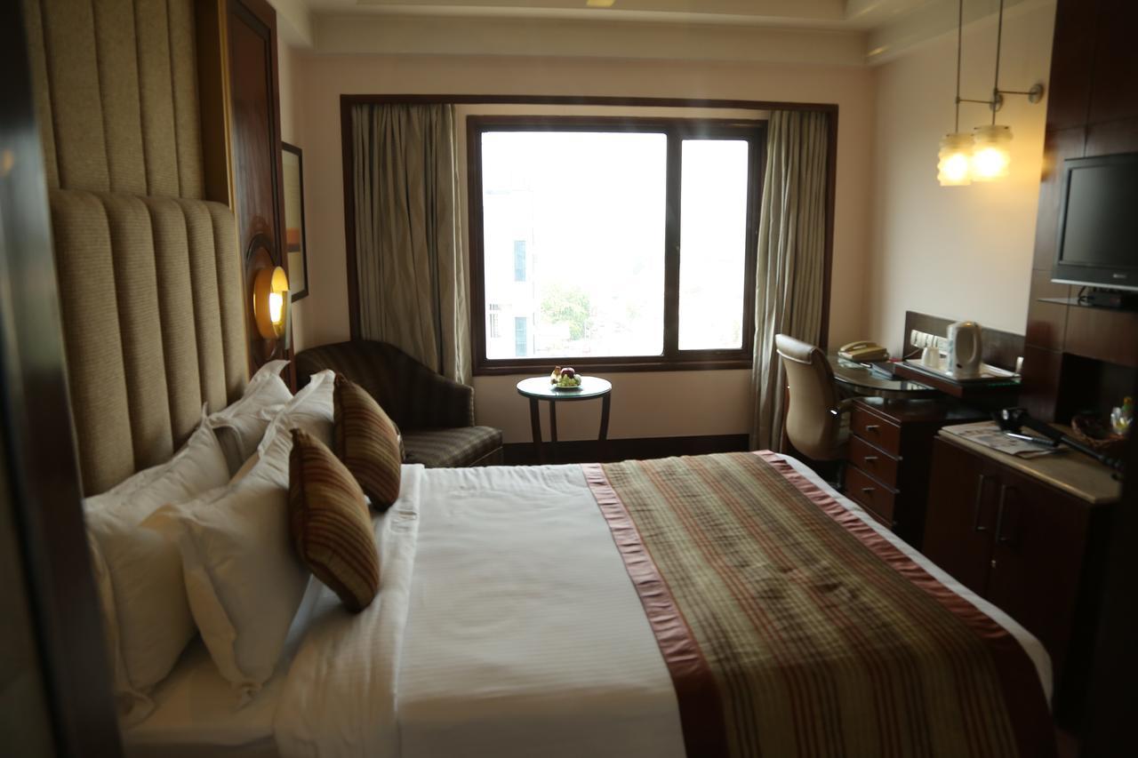The Acura, Bmk Hotel Gurgaon