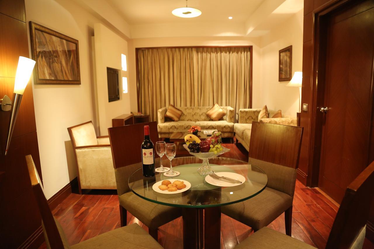 Hotel The Acura, Bmk 4*
