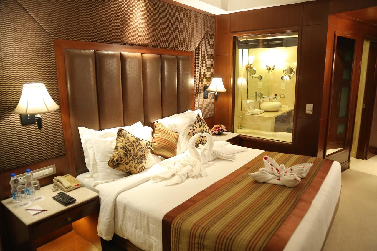The Acura, Bmk Hotel 4*