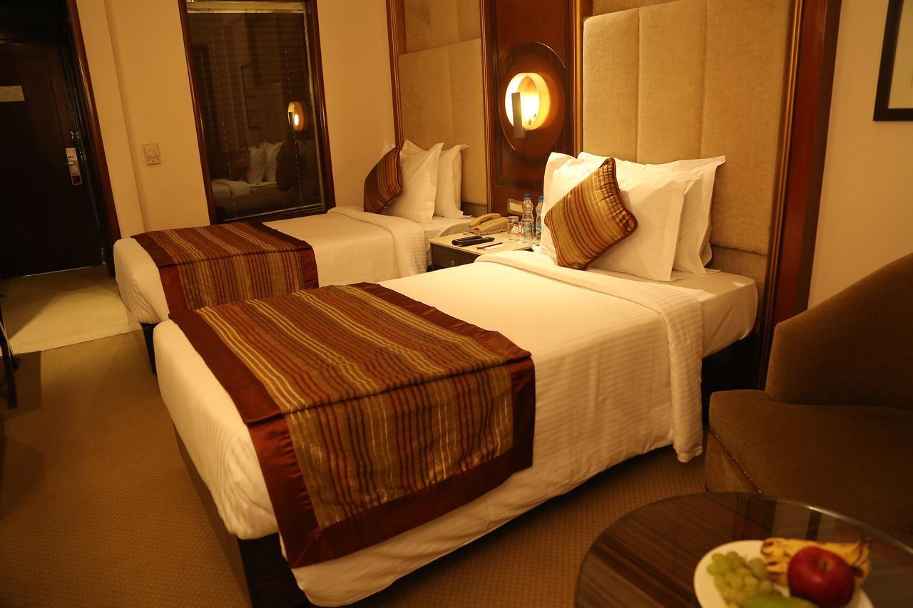 The Acura, Bmk Hotel 4*
