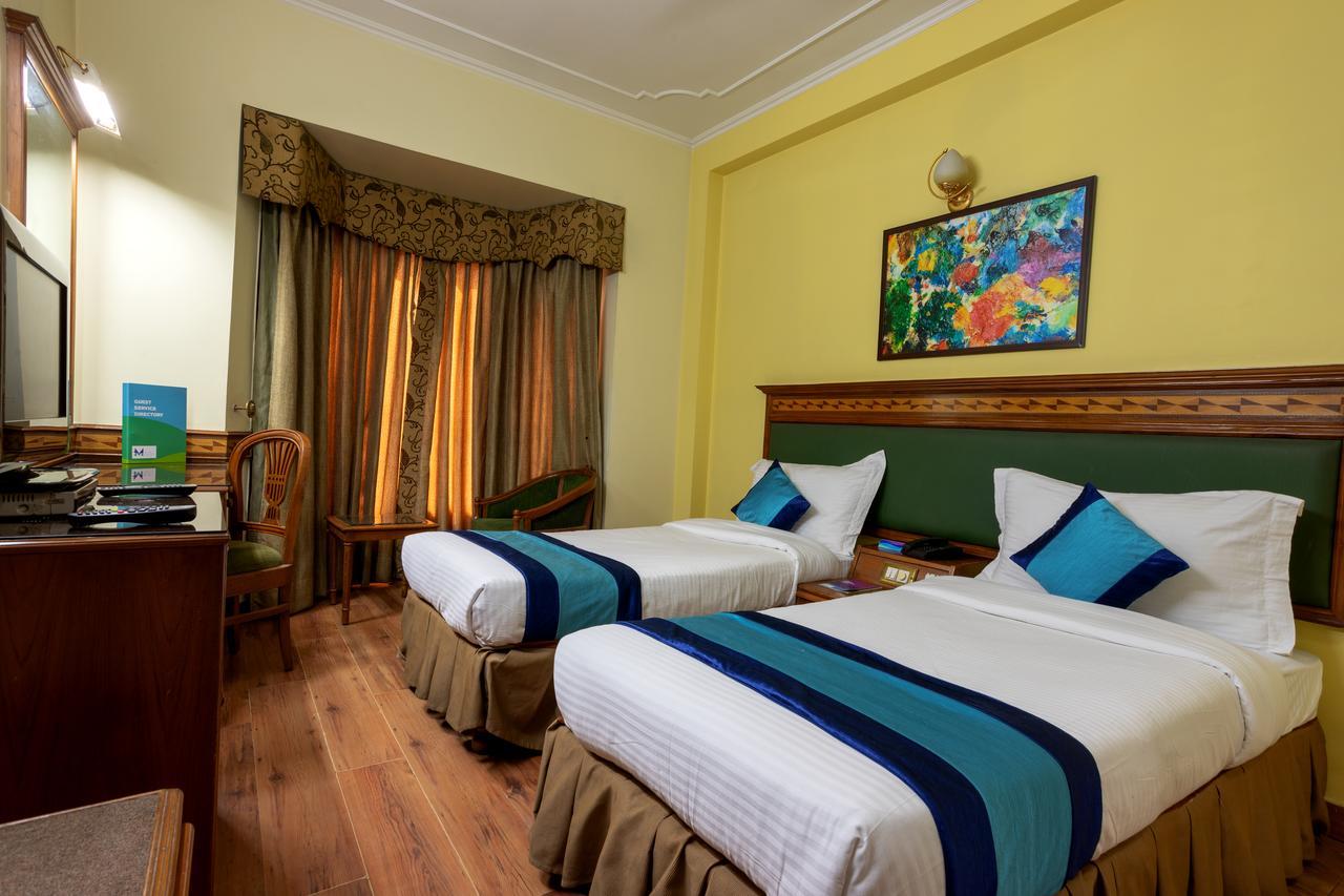 Hotel Mint Cyber