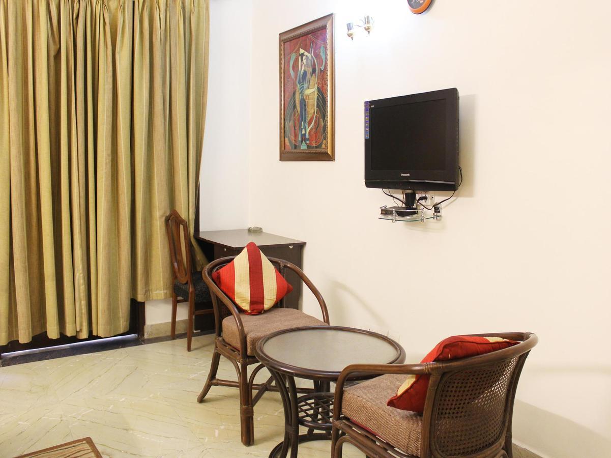 Oyo 2256 Excellency Hotel 2*