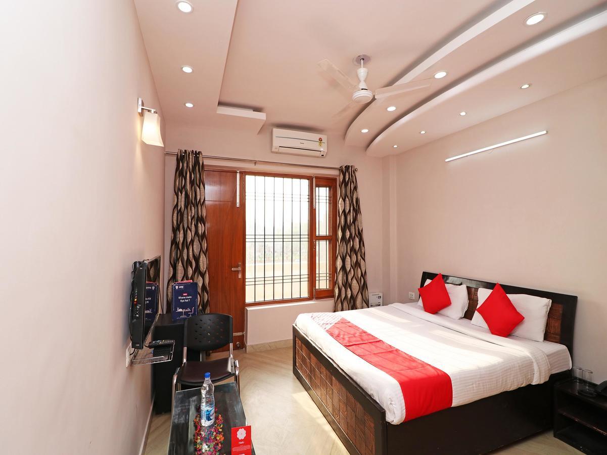 Oyo 13059 Ruby Residency * Gurgaon