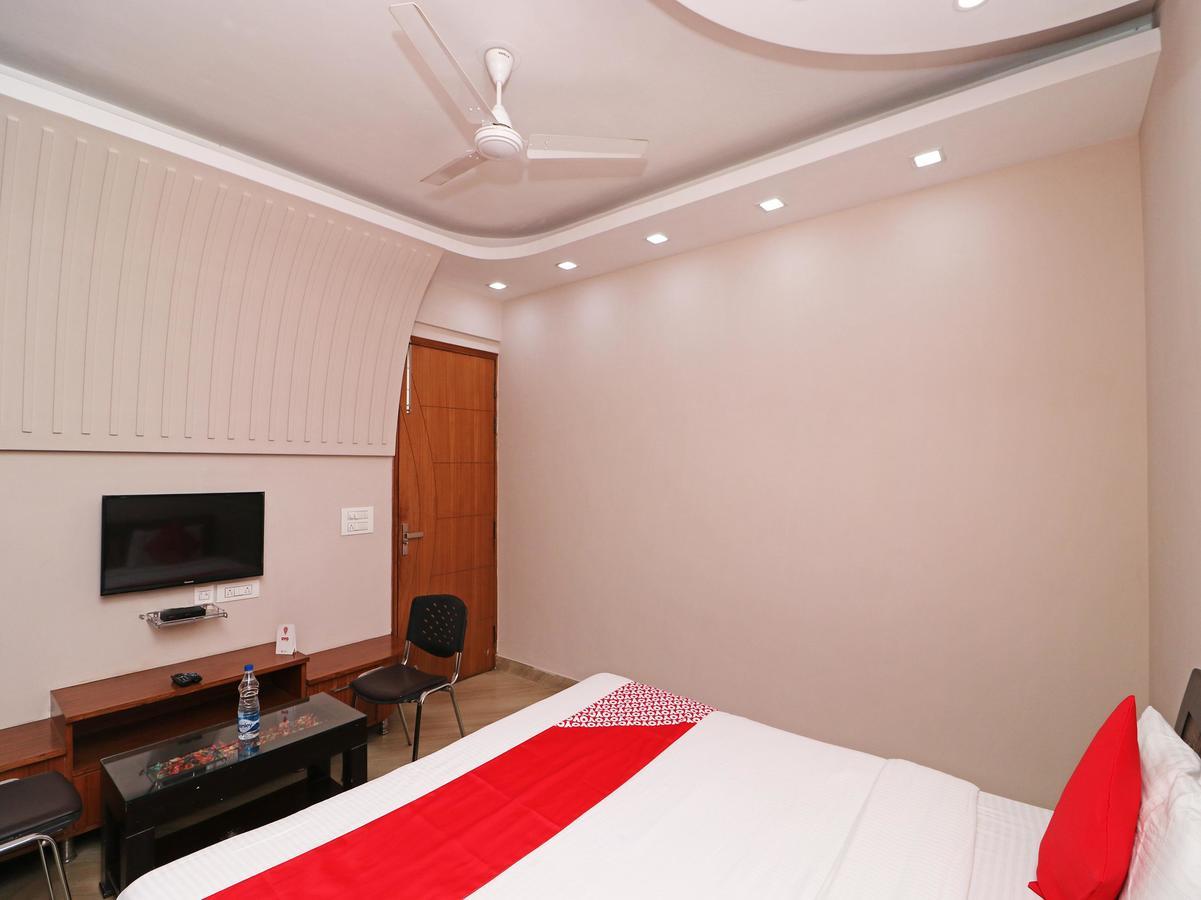 Guest house Oyo 13059 Ruby Residency Gurgaon