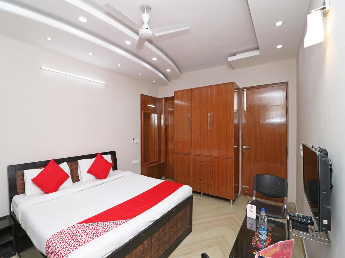 Oyo 13059 Ruby Residency