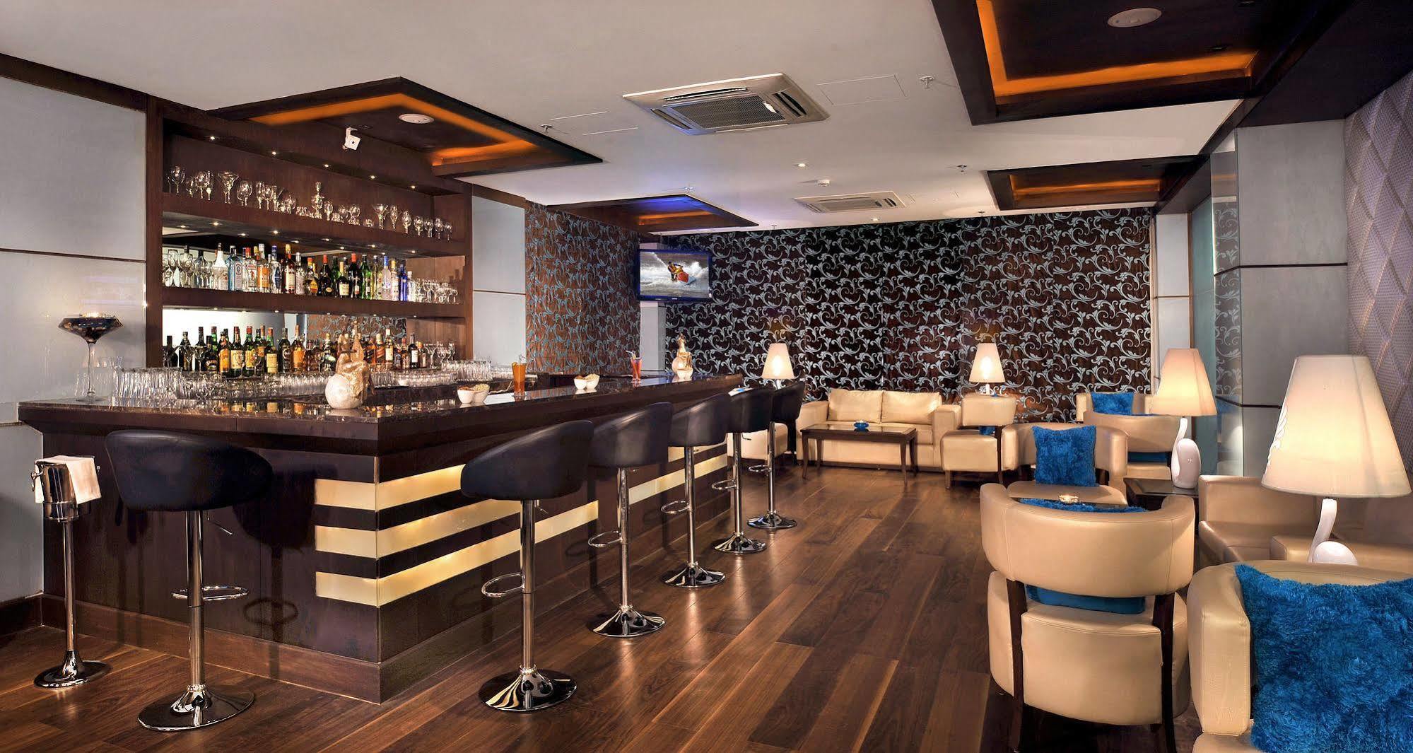 Country & By Radisson, Gurugram Sector 12 Gurgaon