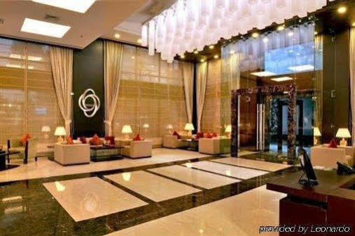 Country & By Radisson, Gurugram Sector 12 4*