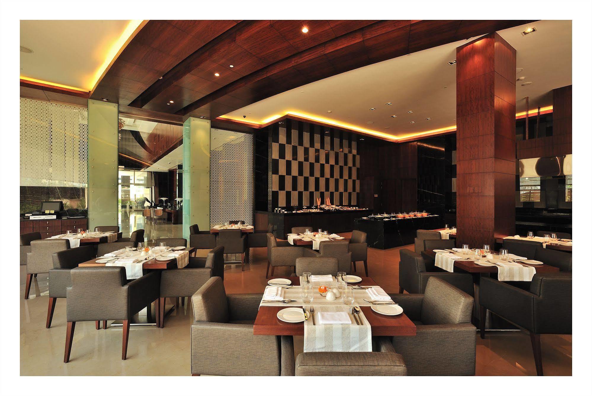 The Anya Hotel-golf Course Road 5* Gurgaon