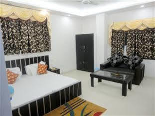 Hotel Oyo 12340 The Royal Park Plaza
