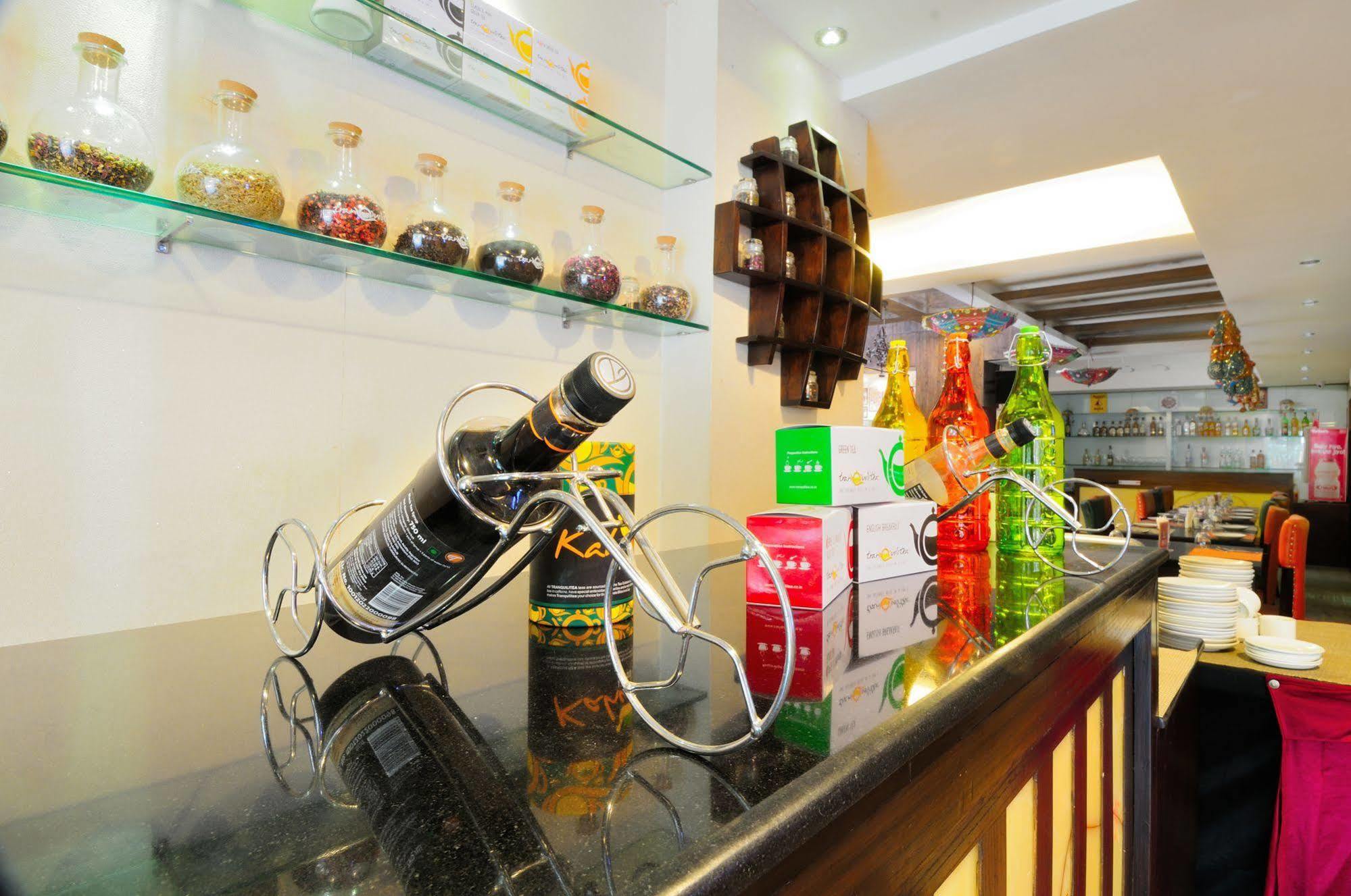 Crossroads Hotel 4*