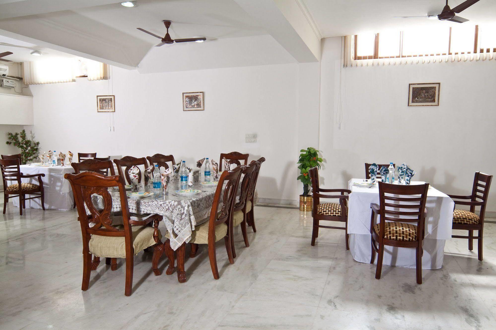 The Mayflower 3* Gurgaon