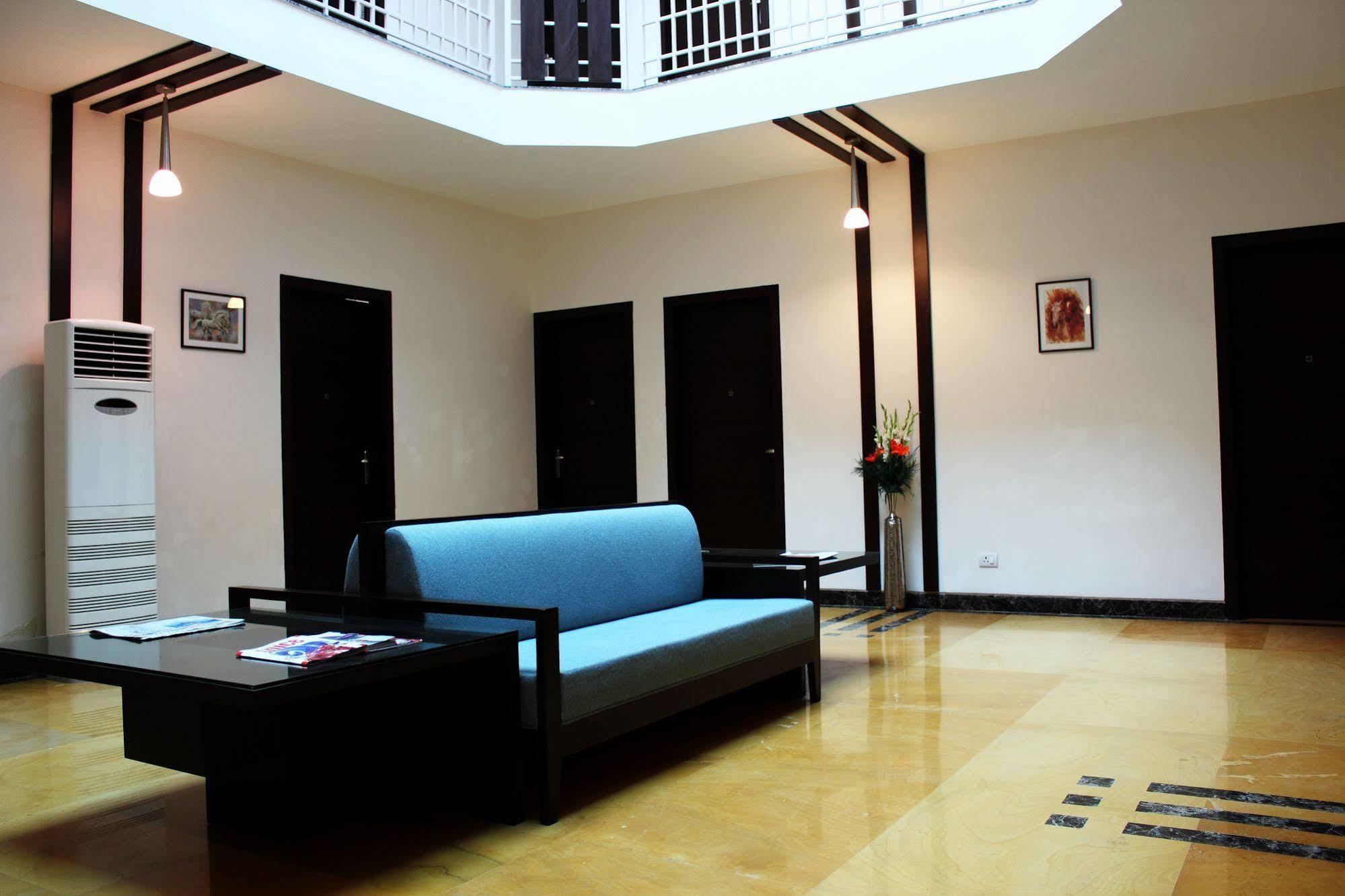Hotel Stately Mg Road 3*