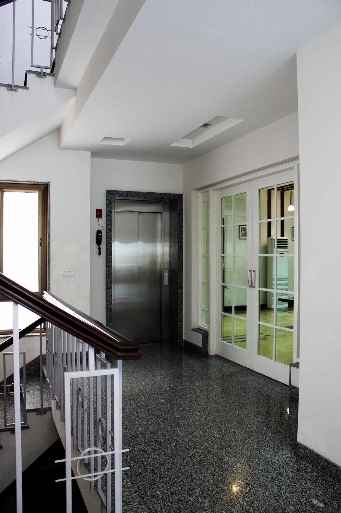 Stately Mg Road Hotel