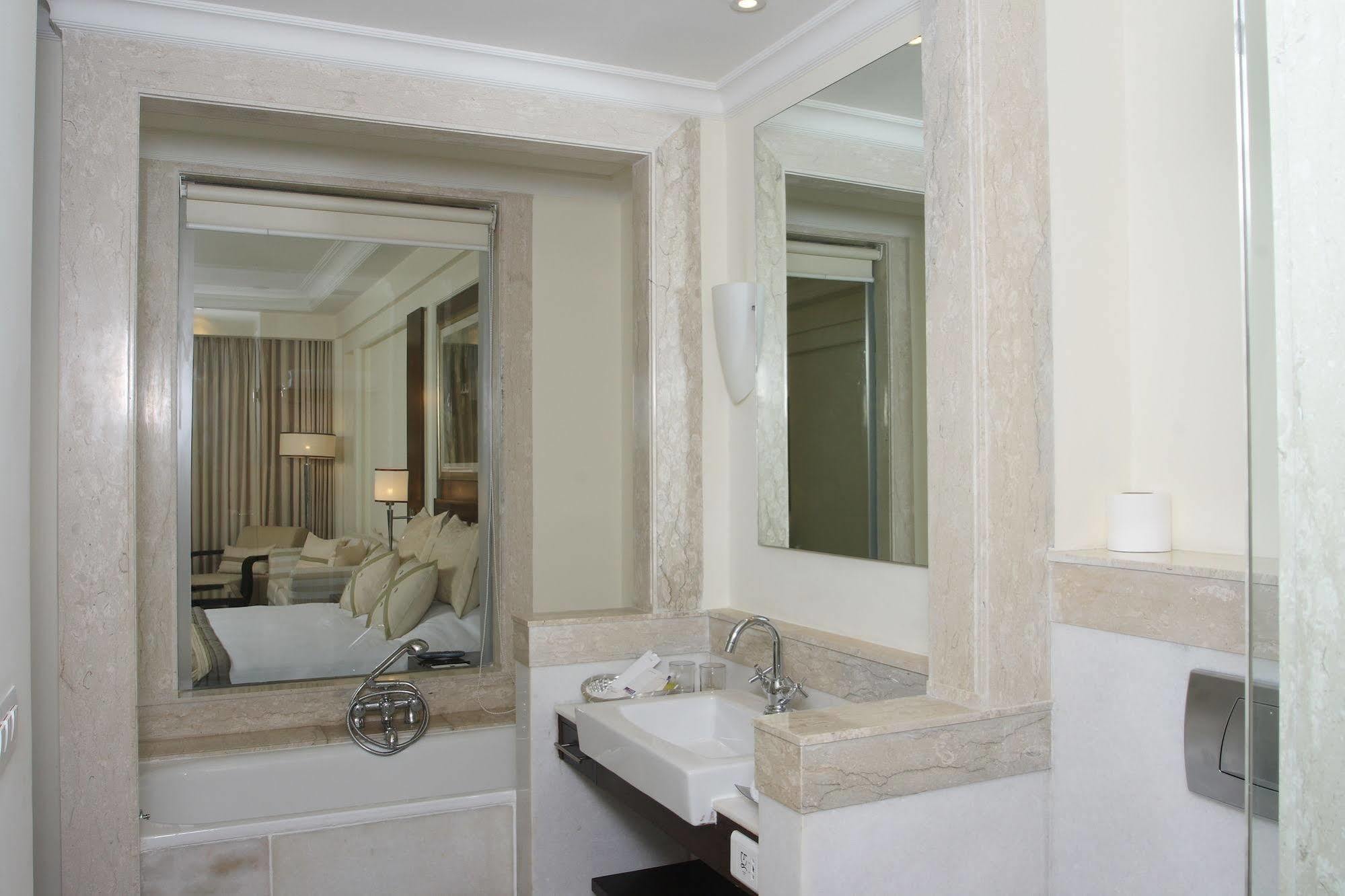 Dia Park Premier 4* Gurgaon