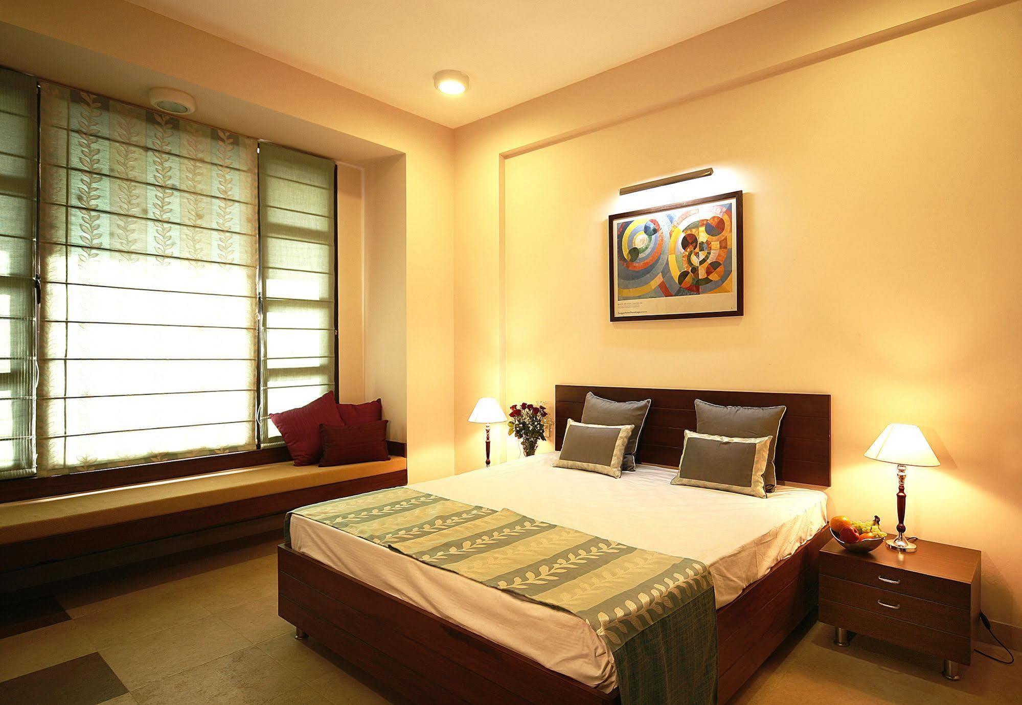 Ahuja Residency Parklane, Gurgaon 3* Gurgaon