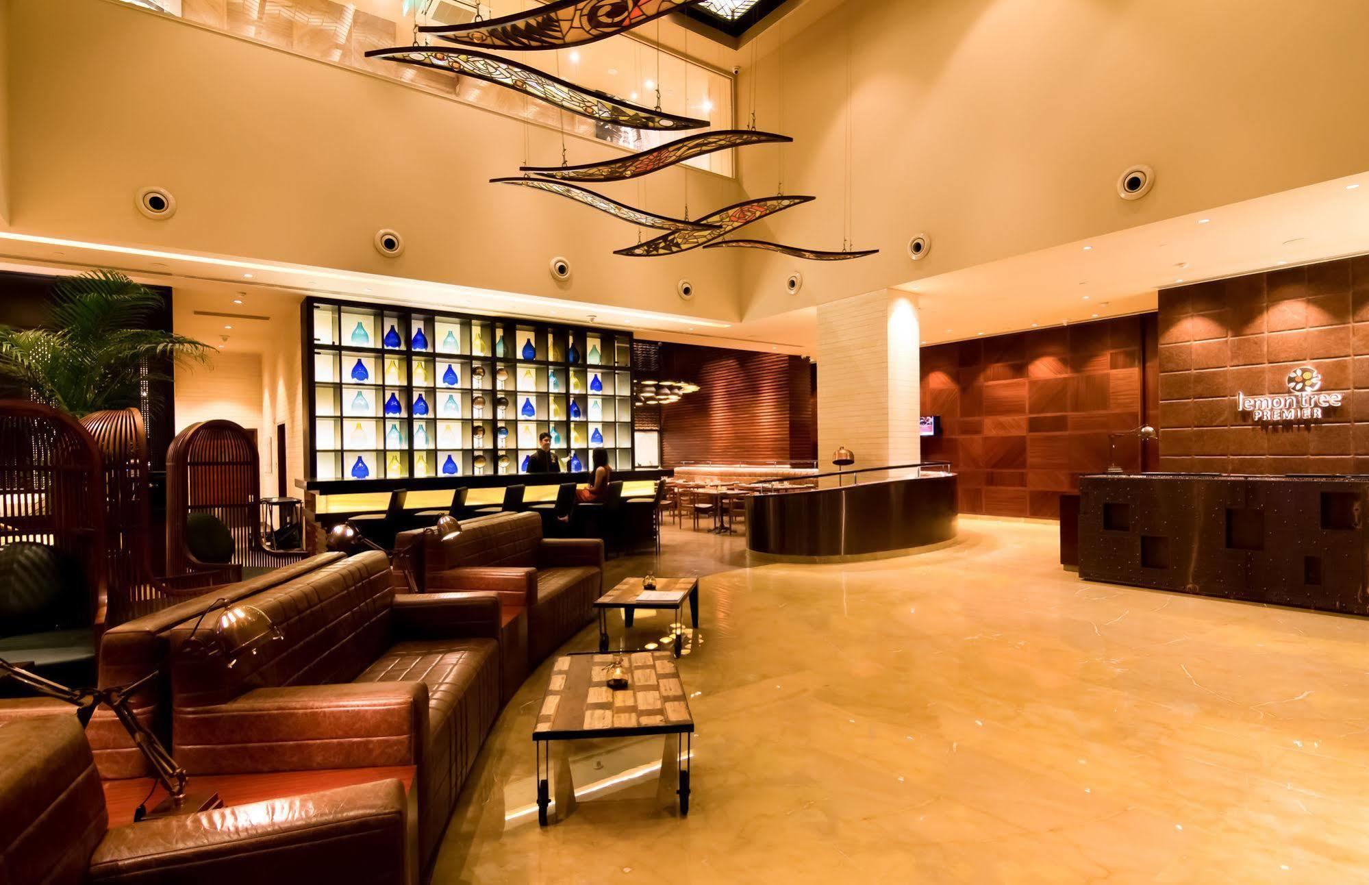 Hotel Lemon Tree Premier Center Gurgaon