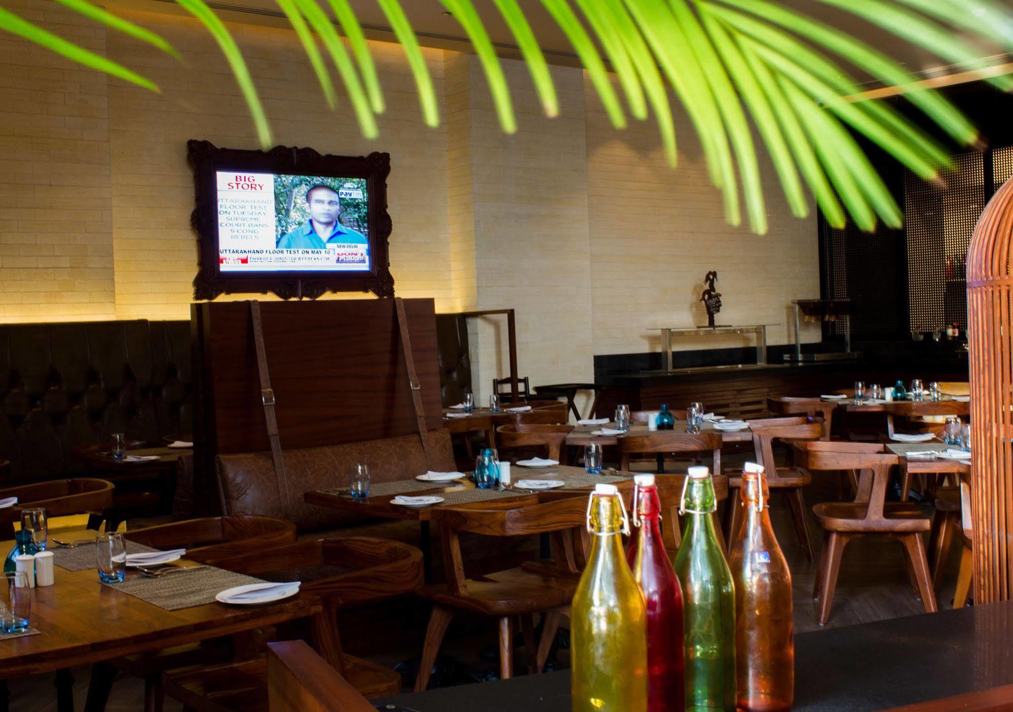 Hotel Lemon Tree Premier Center Gurgaon