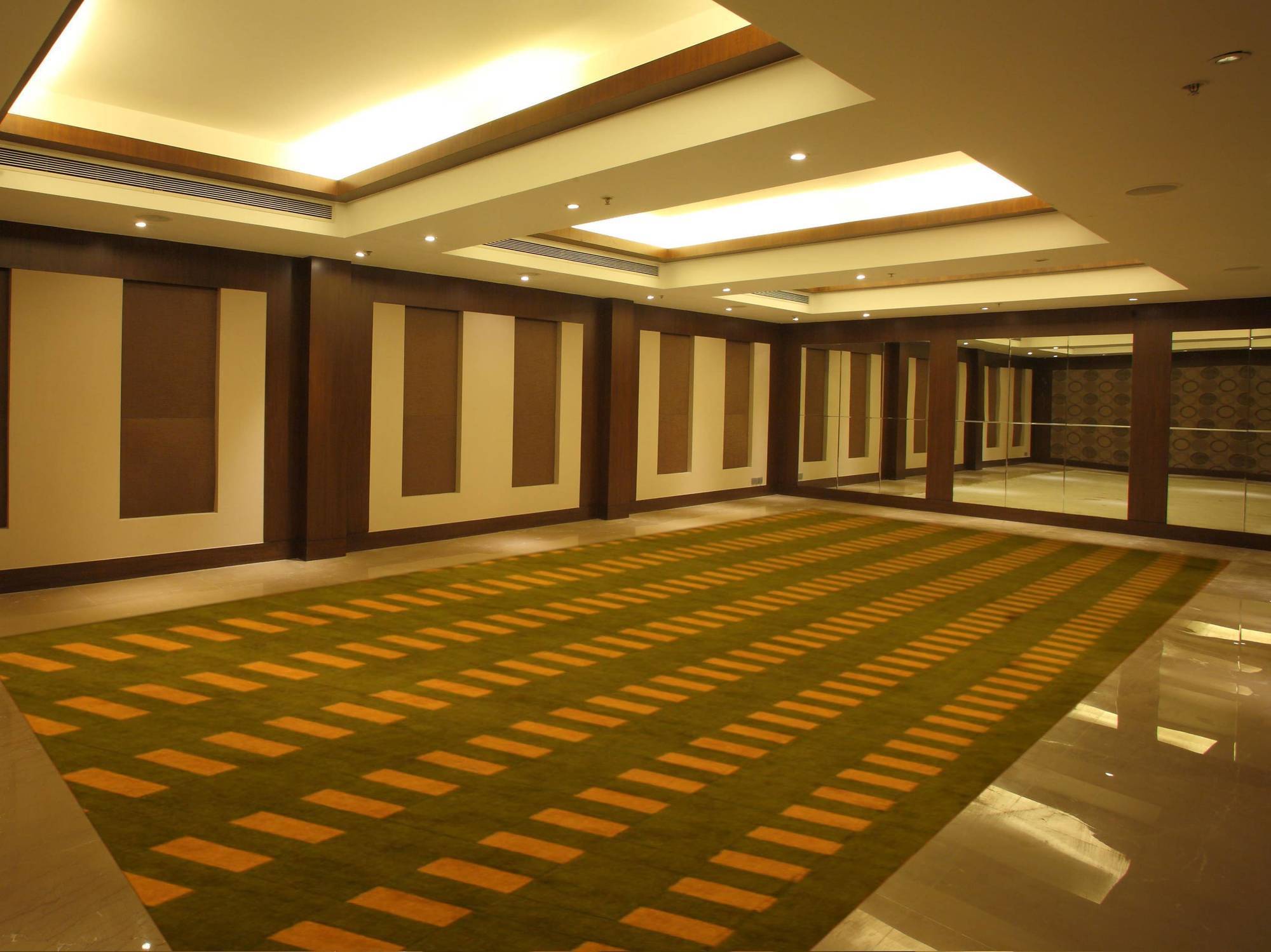 Yuhi Hospitality - Speciality Japanese Corporate House Hotel