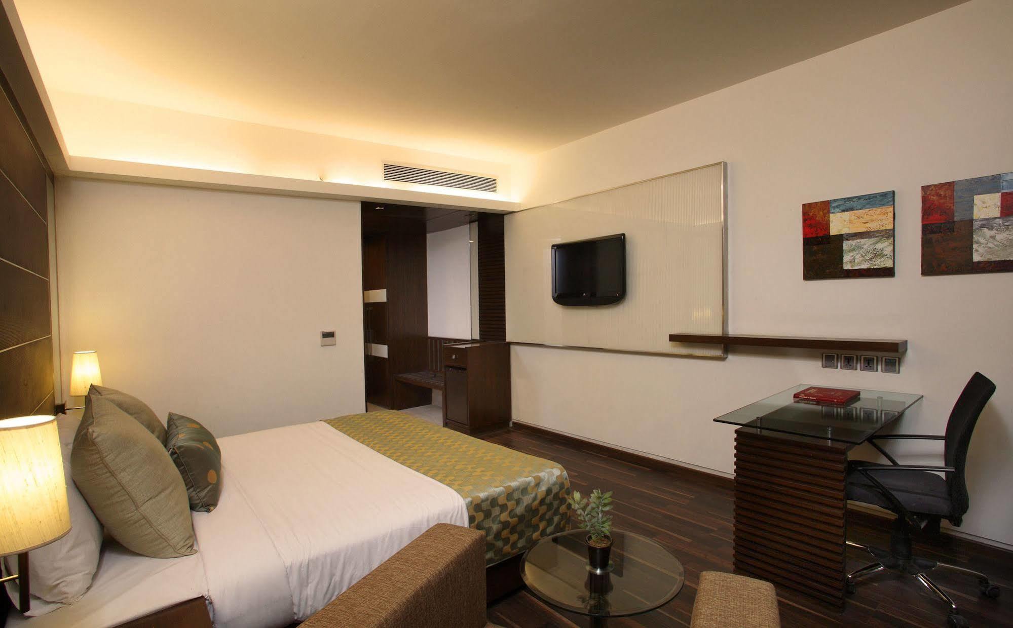 Yuhi Hospitality - Speciality Japanese Corporate House Hotel