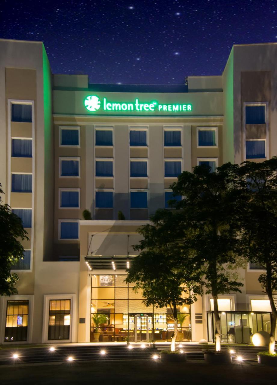 Lemon Tree Premier Center Hotel 4*