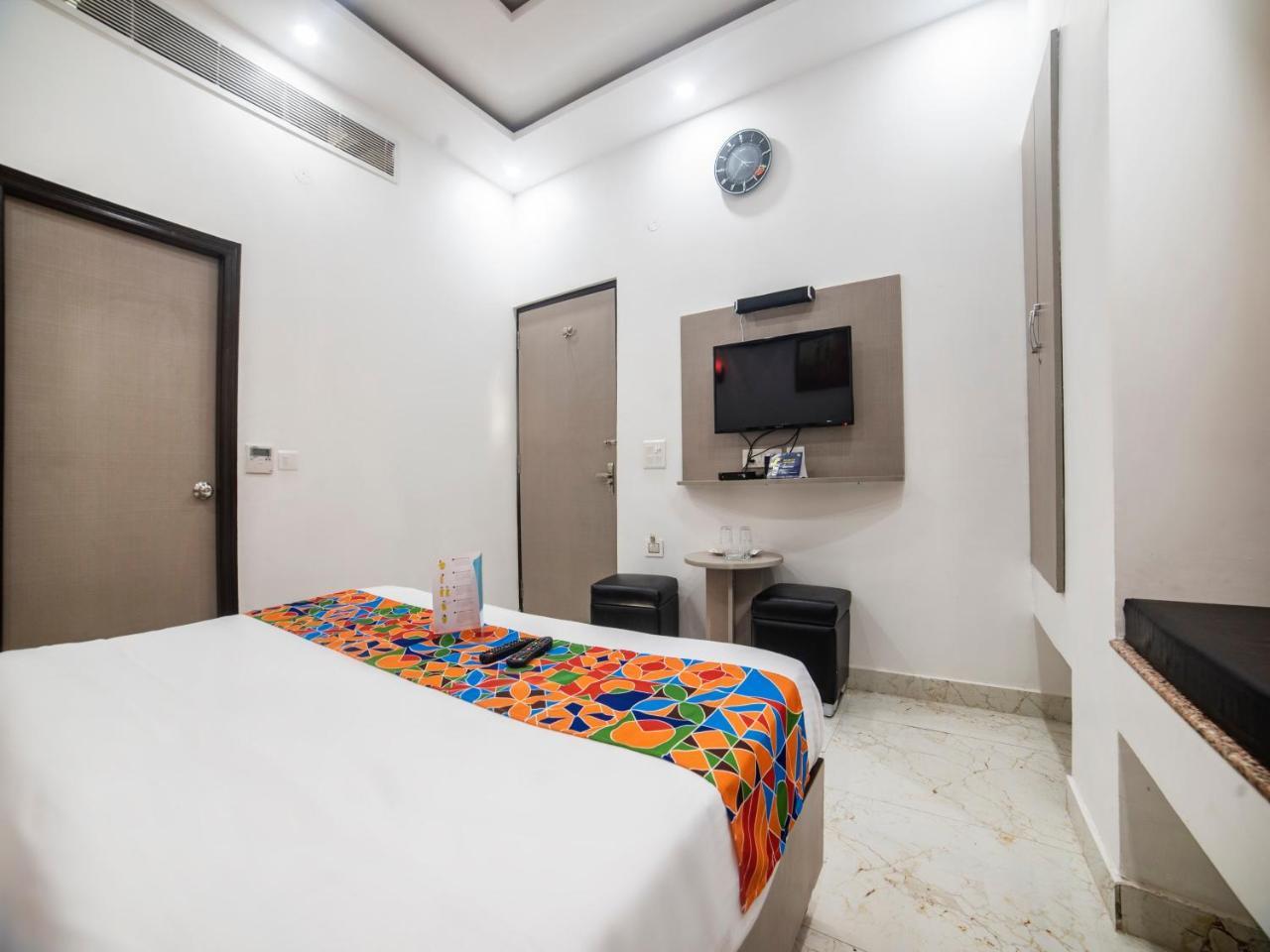 Red 3* Gurgaon
