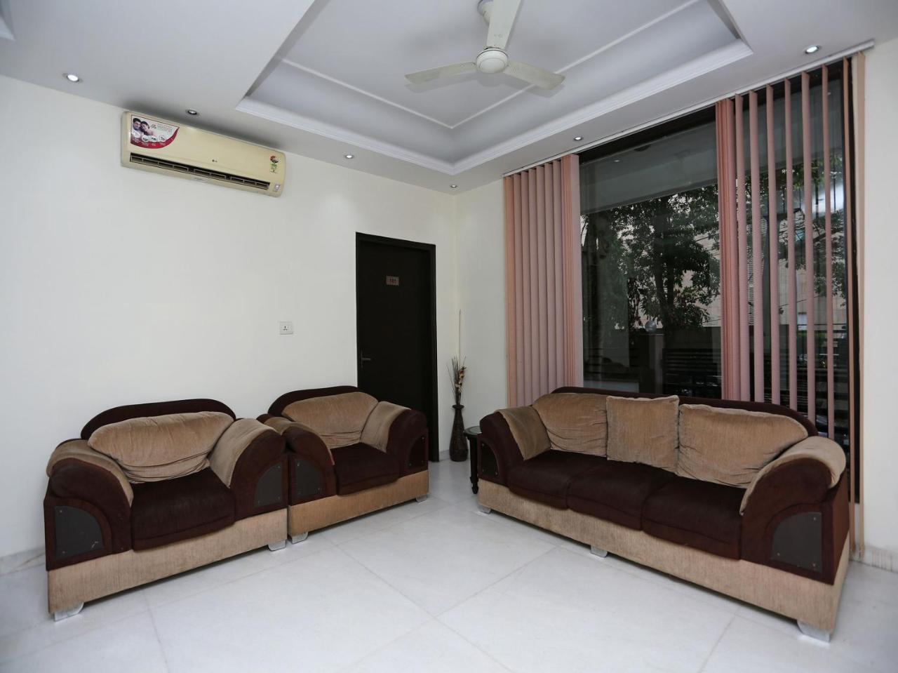 Oyo 16410 Retreet 3* Gurgaon