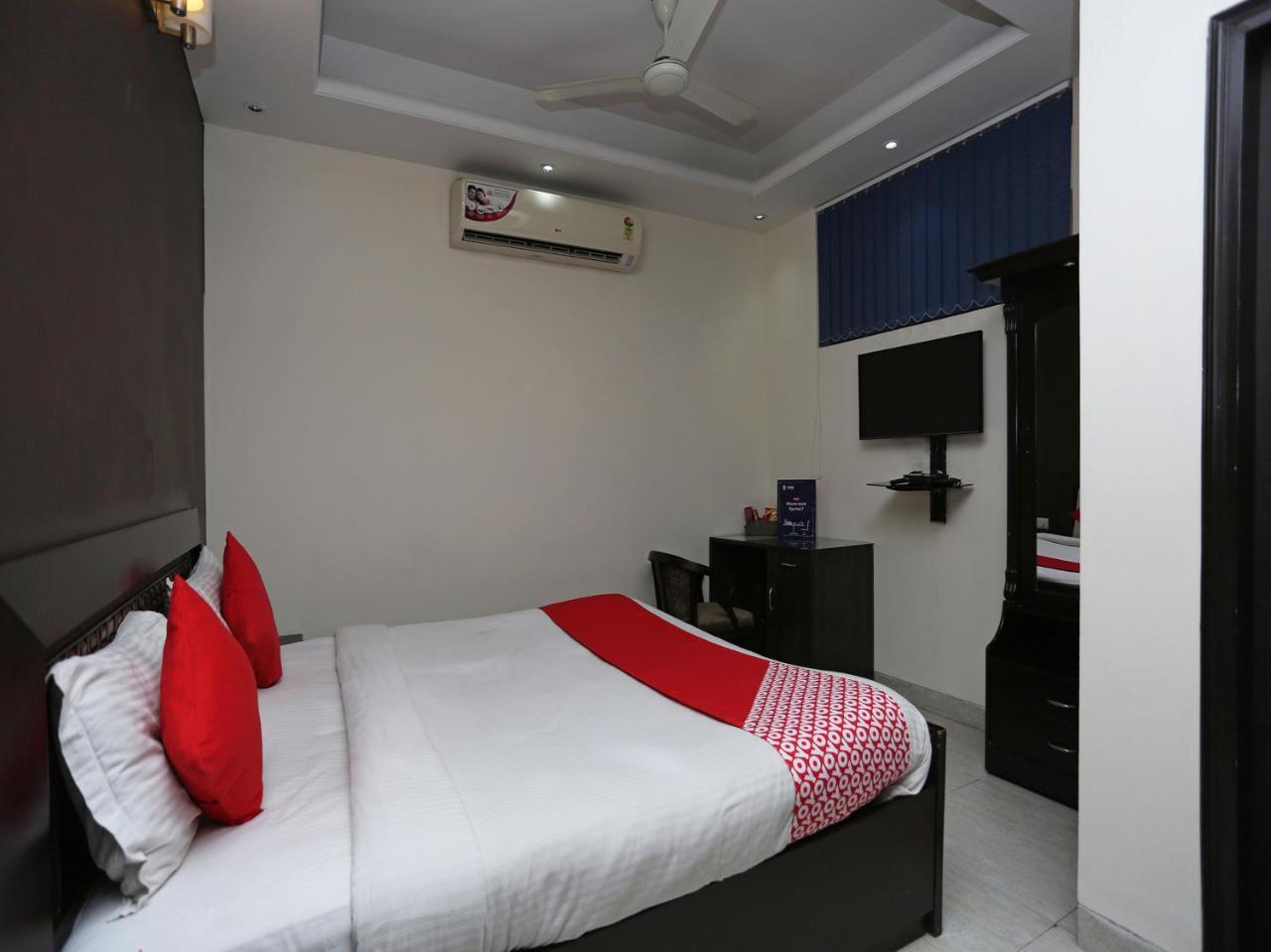 Oyo 16410 Retreet Gurgaon