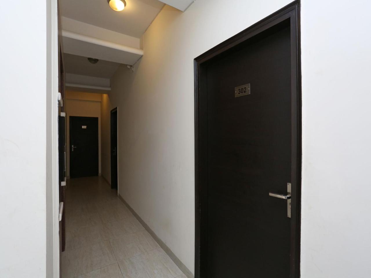 Hotel Oyo 16410 Retreet 3*