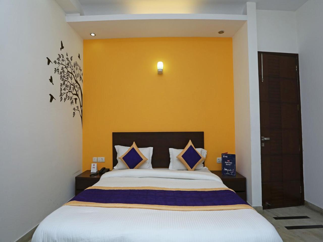 Oyo 11381 Corple 3* Gurgaon