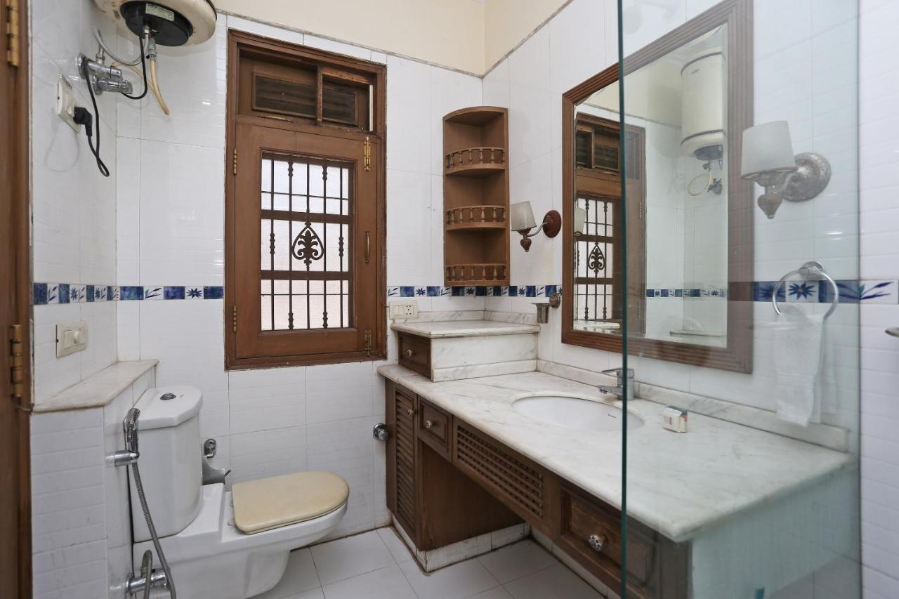 Hotel Oyo 15716 The Red Orchid 3*