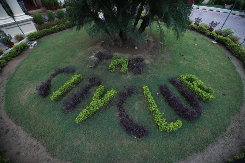 Hotel Dlf Club 4