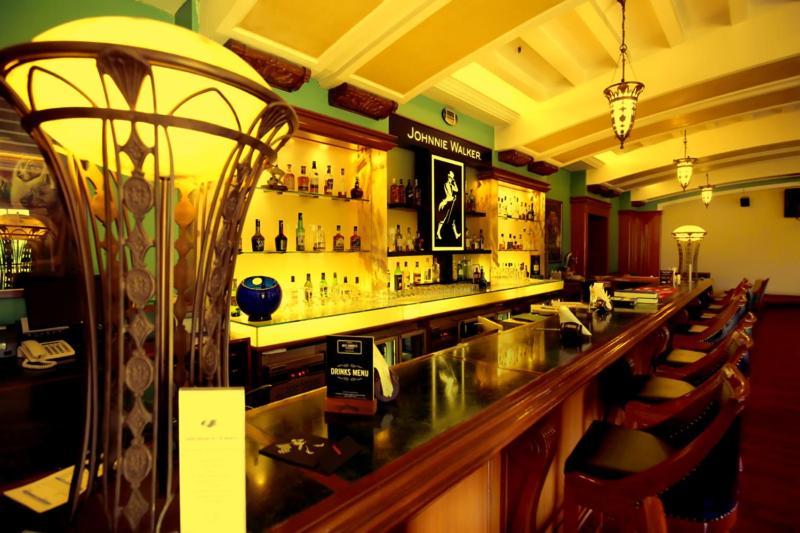 Dlf Club 4 Hotel Gurgaon