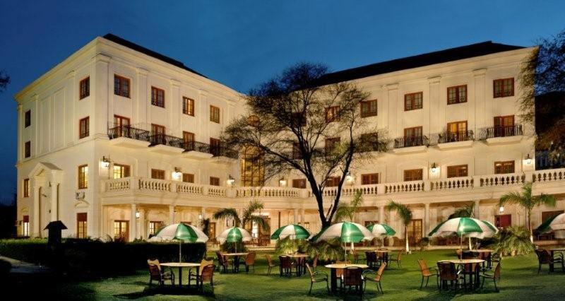 Dlf Club 4 4*