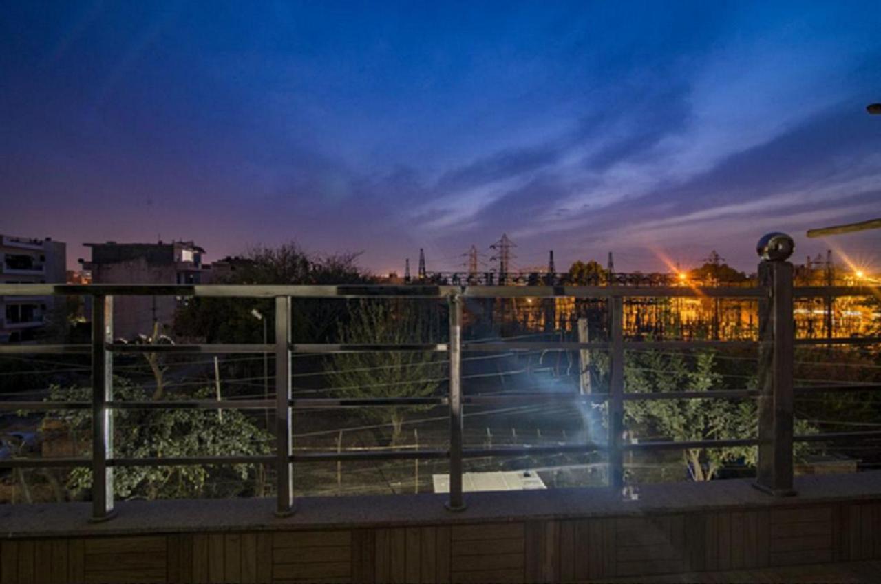 Niketan Medanta Guest house Gurgaon