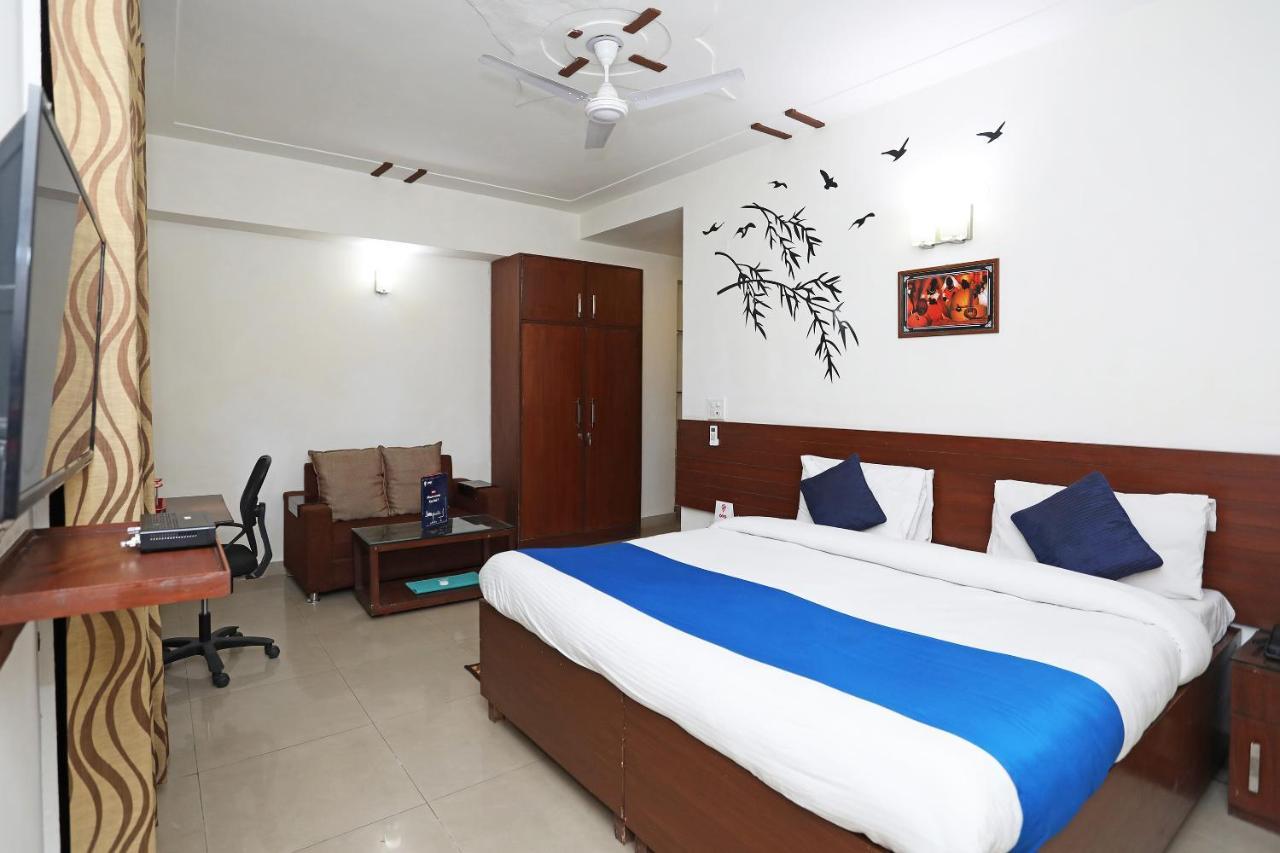 Oyo 2482 K V Complex Hotel Gurgaon