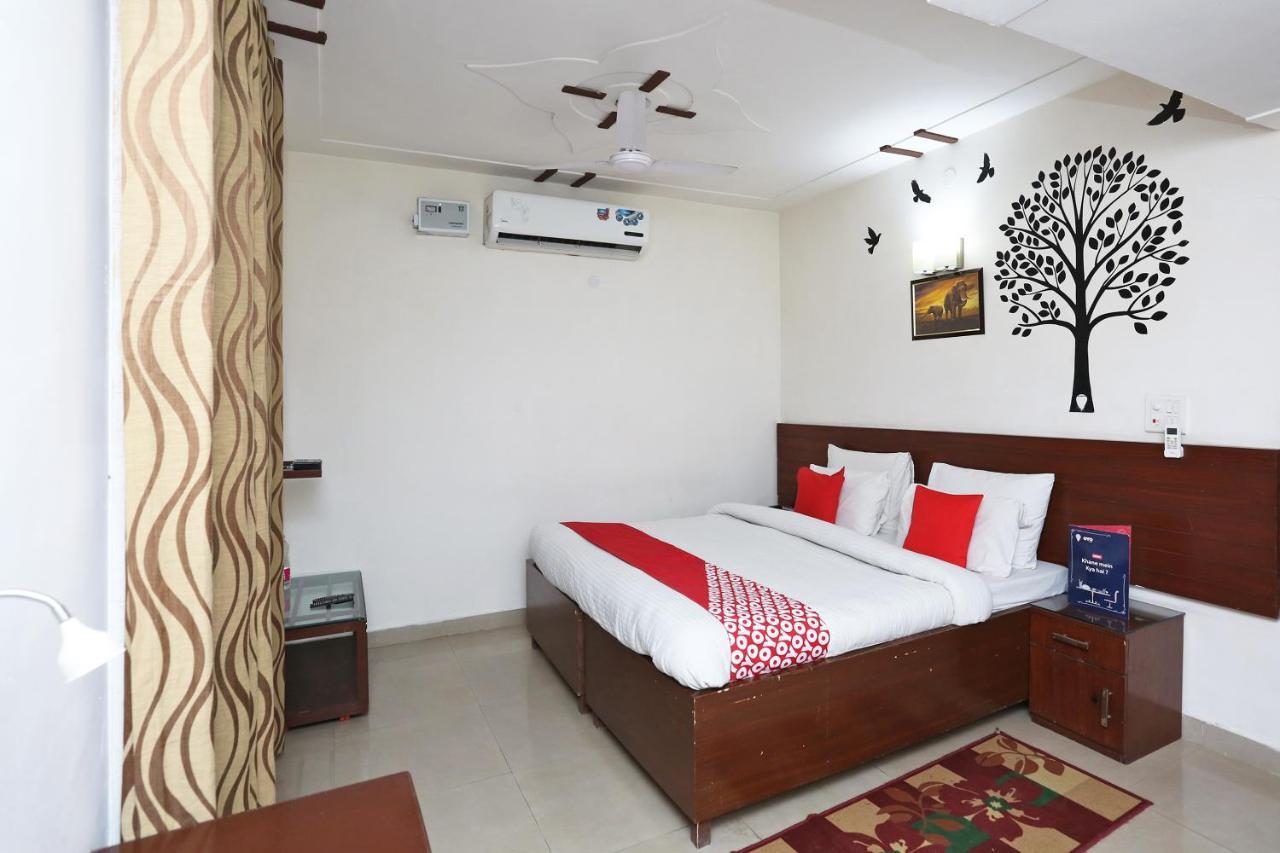 Oyo 2482 K V Complex Gurgaon