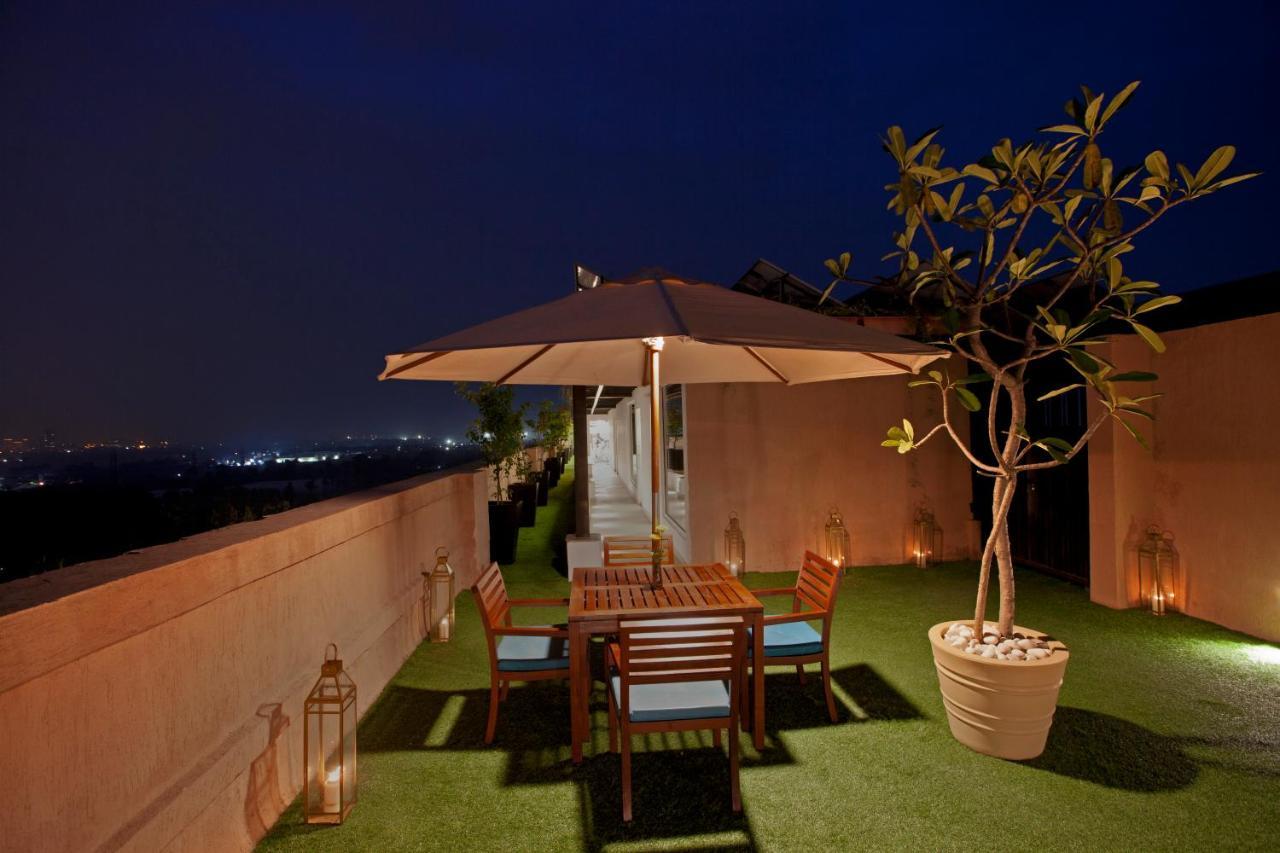 Lemon Tree Hotel, Sector 68, Sohna Road, Gurugram Hotel 4*