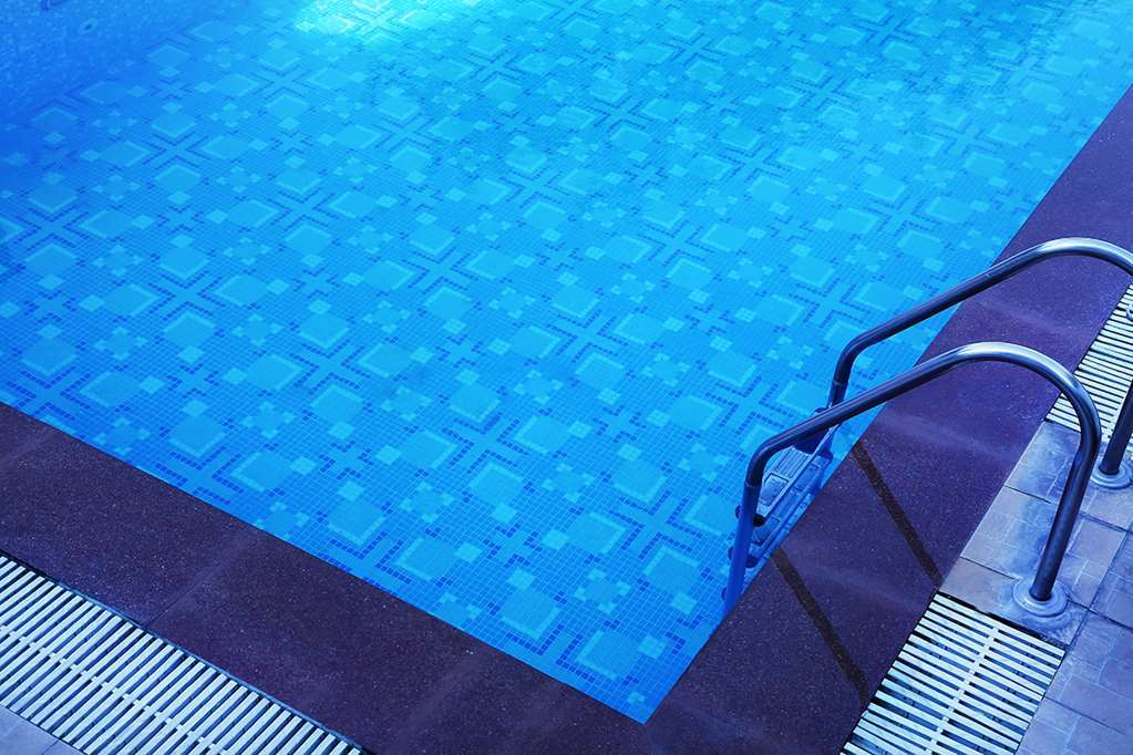 The Acura, Bmk Hotel 4*